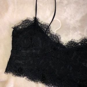 Lace crop top/bralette